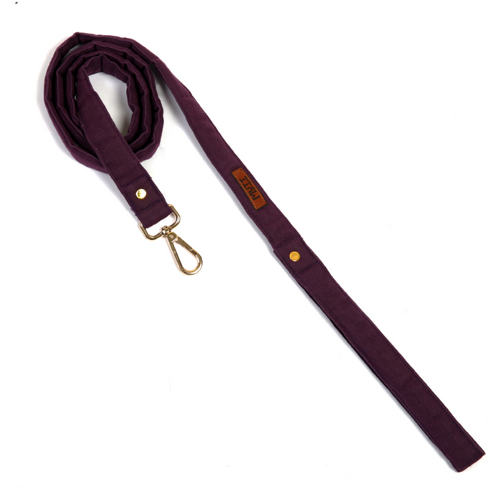 Mutt Of Course Wildberry Leash